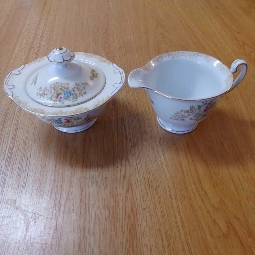 KIKUSUI China COVERED SUGAR BOWL & CREAMER Floral Gold Trim JAPAN